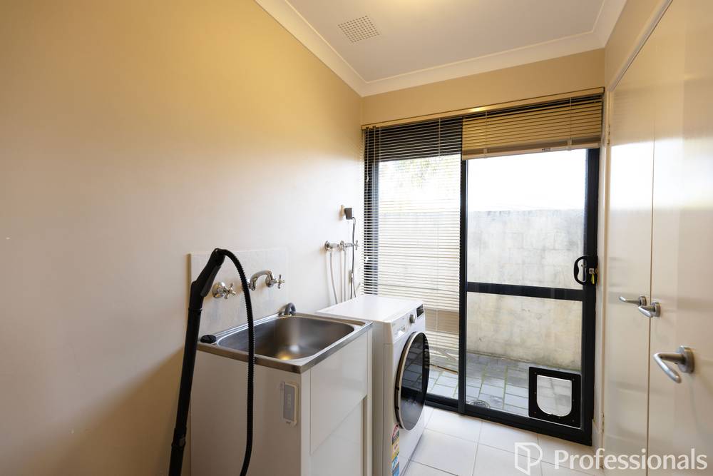 1 Halpin Circle, ELLENBROOK, WA 6069