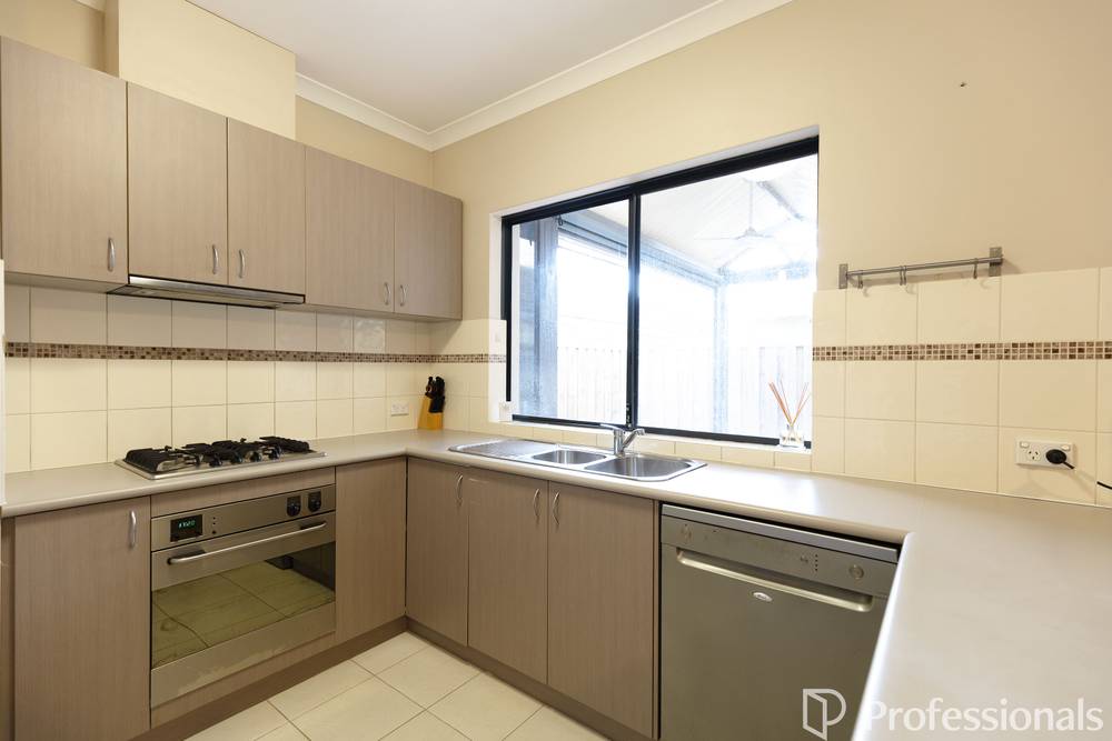 1 Halpin Circle, ELLENBROOK, WA 6069