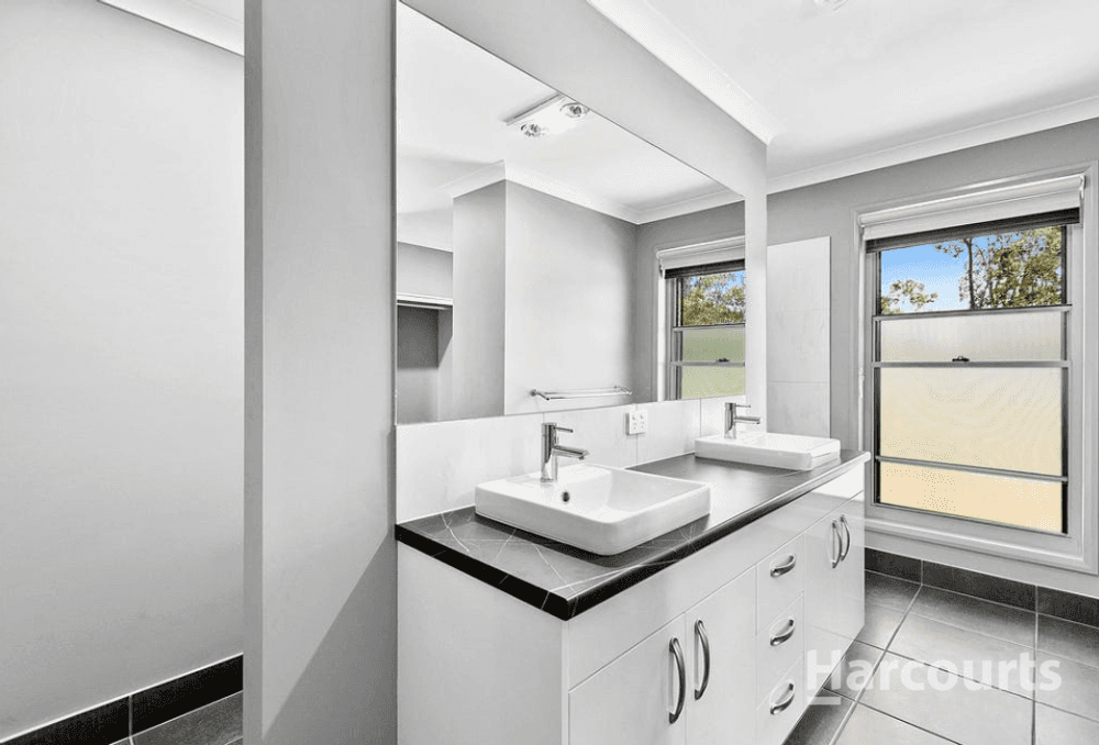 418 Pacific Haven Drive, PACIFIC HAVEN, QLD 4659