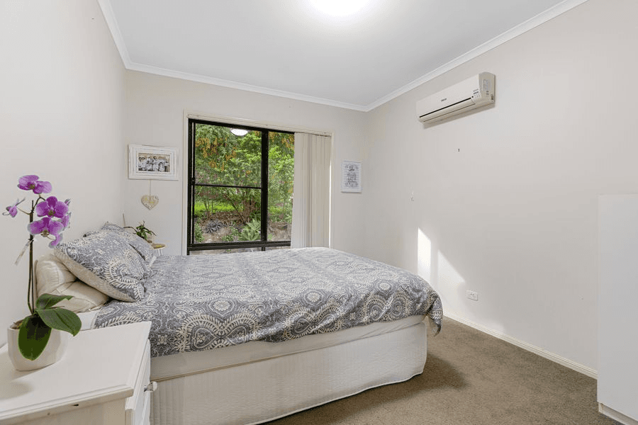 98 Benson Road, ARALUEN, QLD 4570