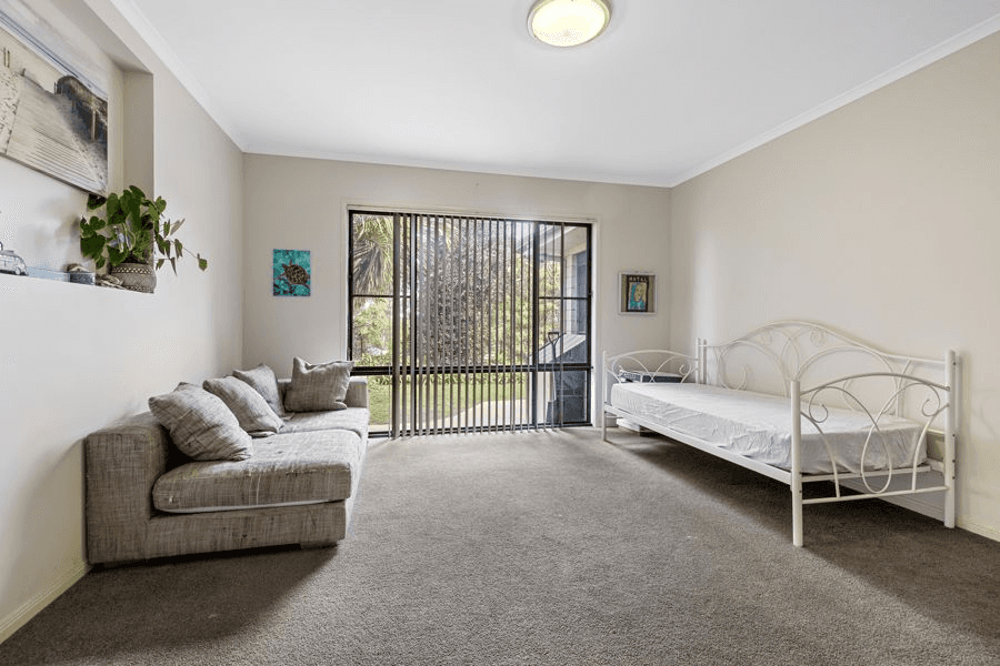 98 Benson Road, ARALUEN, QLD 4570