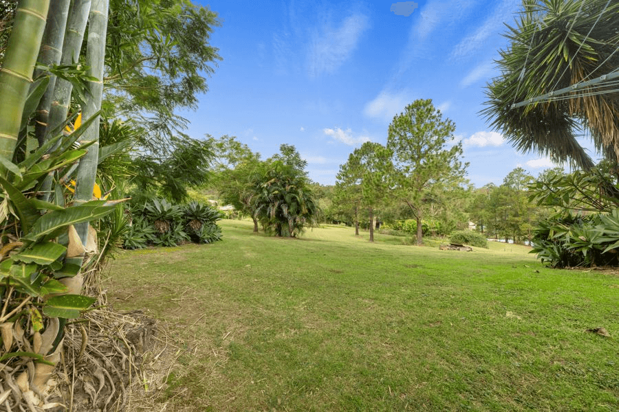 98 Benson Road, ARALUEN, QLD 4570