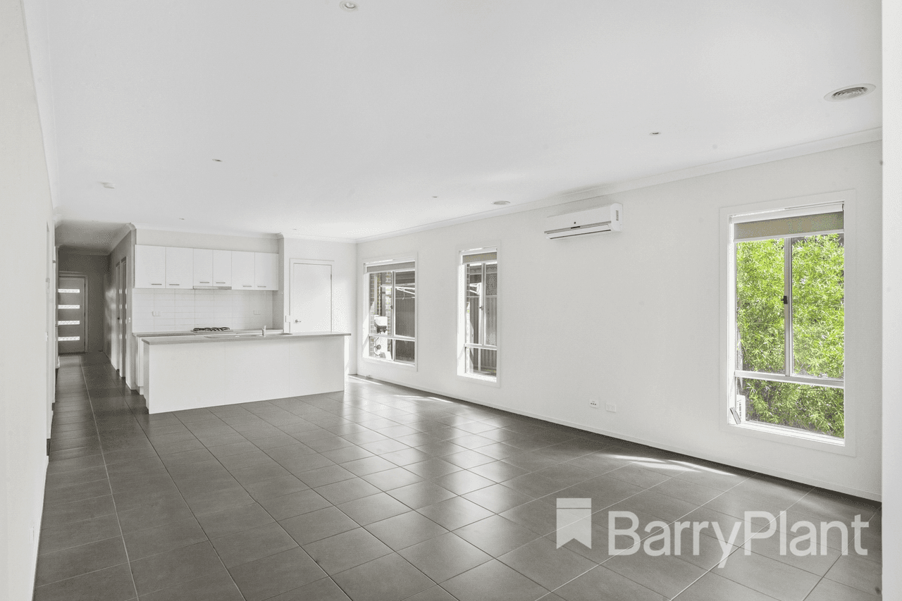 33 Wilmott Street, Lucas, VIC 3350