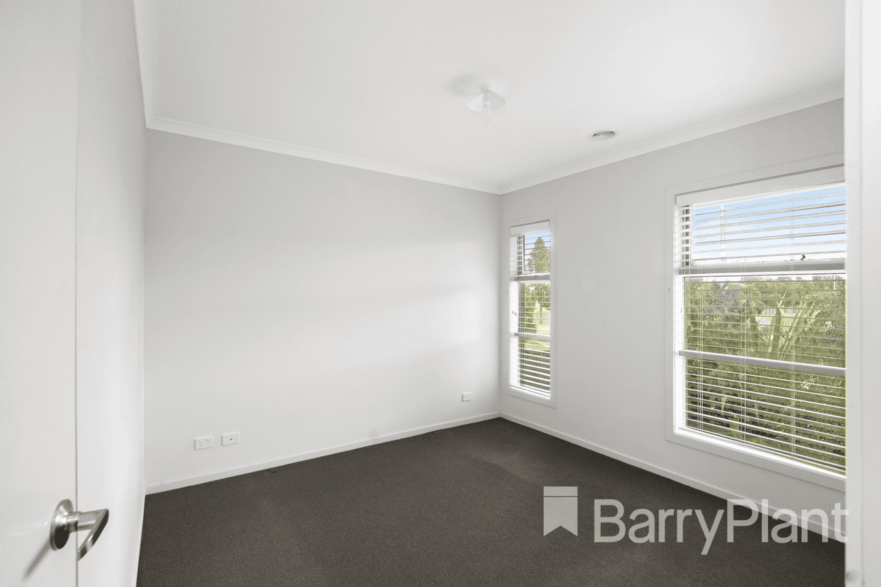 33 Wilmott Street, Lucas, VIC 3350