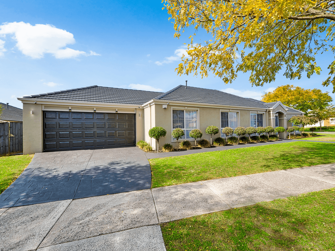 20 Chatswood Drive, NARRE WARREN SOUTH, VIC 3805