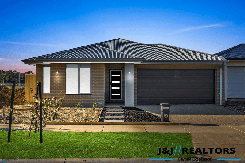 33 Wattle Crescent, BEACONSFIELD, VIC 3807