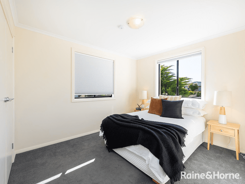 32 Fairview Drive, KINGSTON, TAS 7050