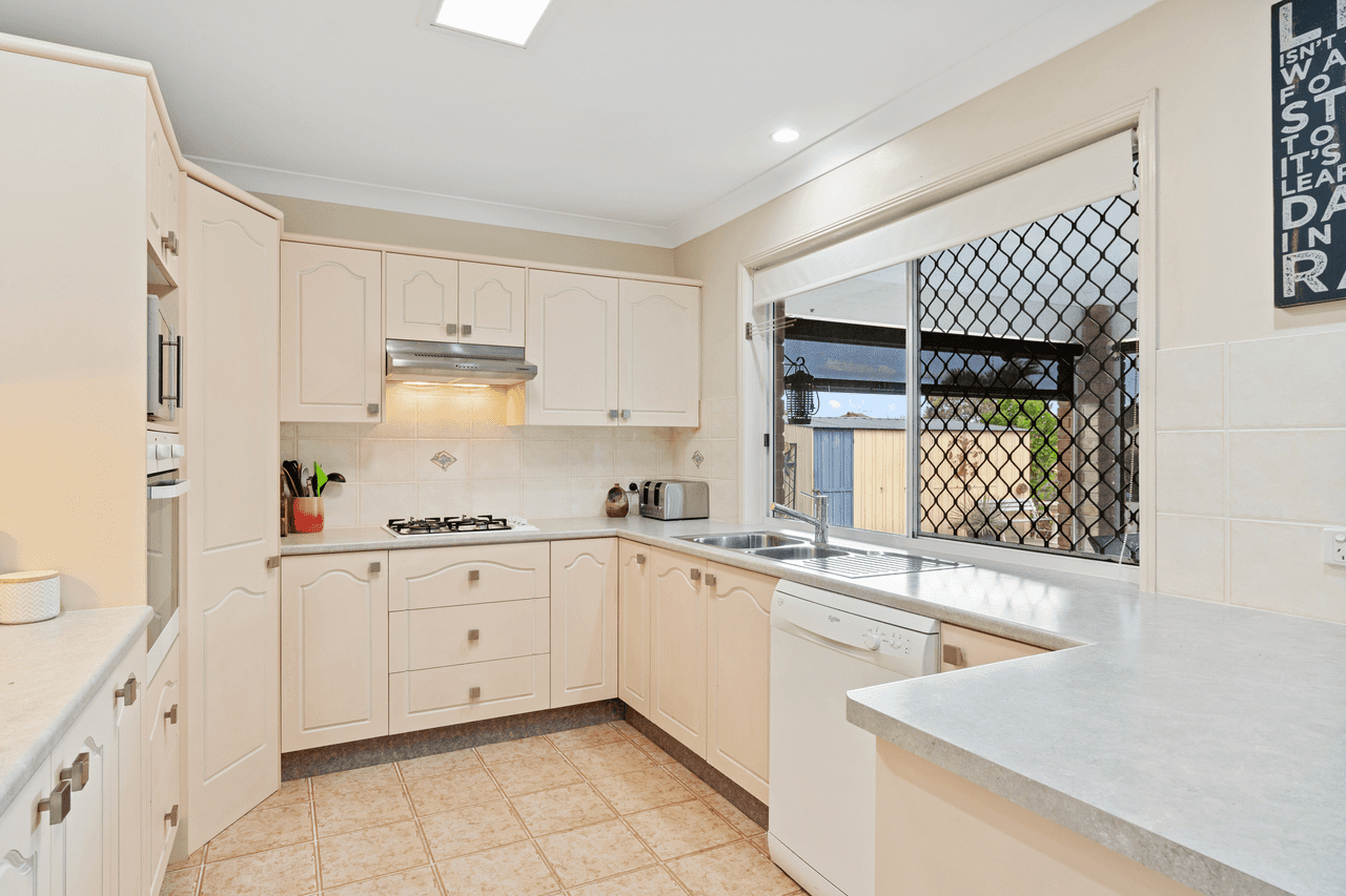 15 Warrego Crescent, MURRUMBA DOWNS, QLD 4503