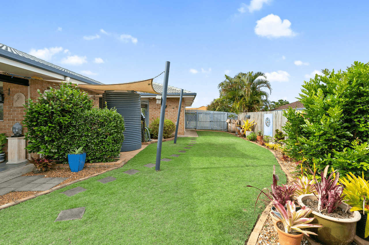 15 Warrego Crescent, MURRUMBA DOWNS, QLD 4503