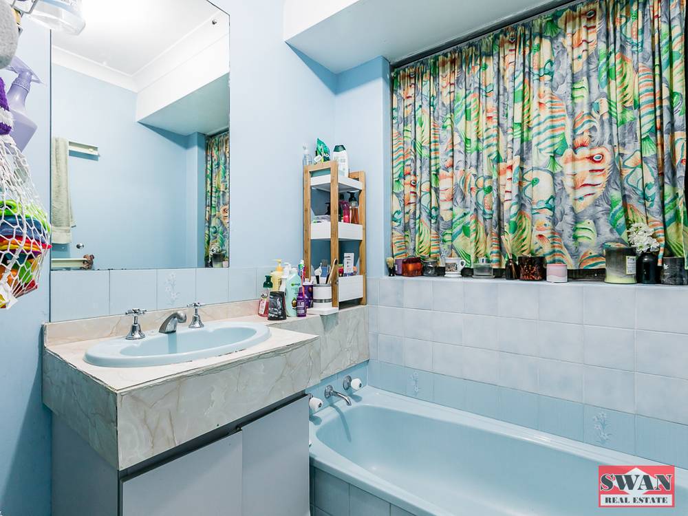 19 Vanessa Way, Swan View, WA 6056