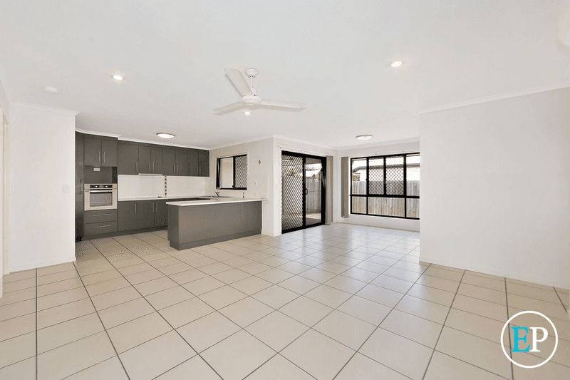 2/49A Telegraph Road, BUNDABERG EAST, QLD 4670