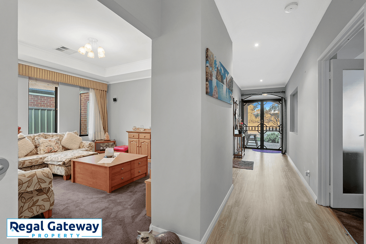 3 Swallowtail Avenue, SUCCESS, WA 6164