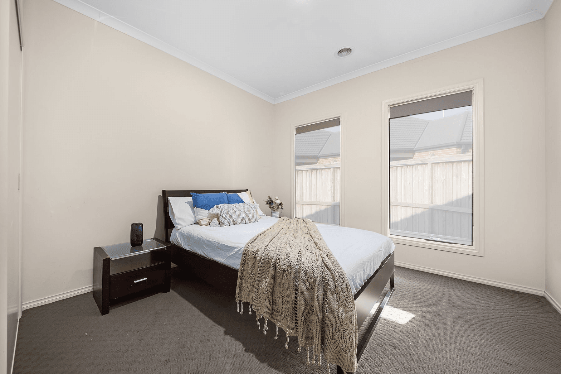 24 Rowling Drive, OFFICER, VIC 3809
