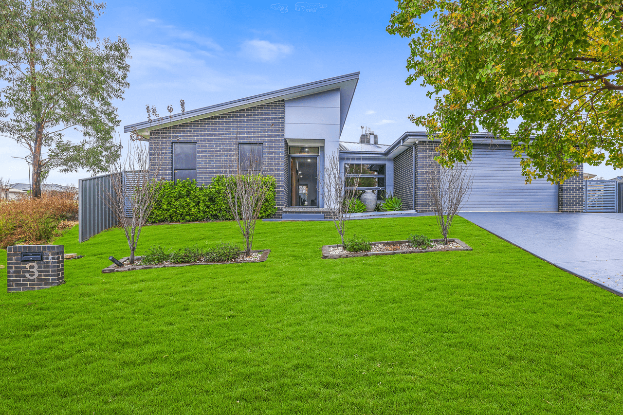 3 Wagtail Close, TAMWORTH, NSW 2340