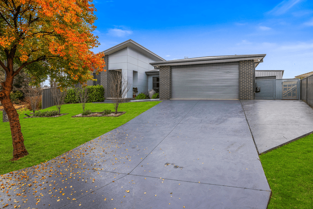 3 Wagtail Close, TAMWORTH, NSW 2340