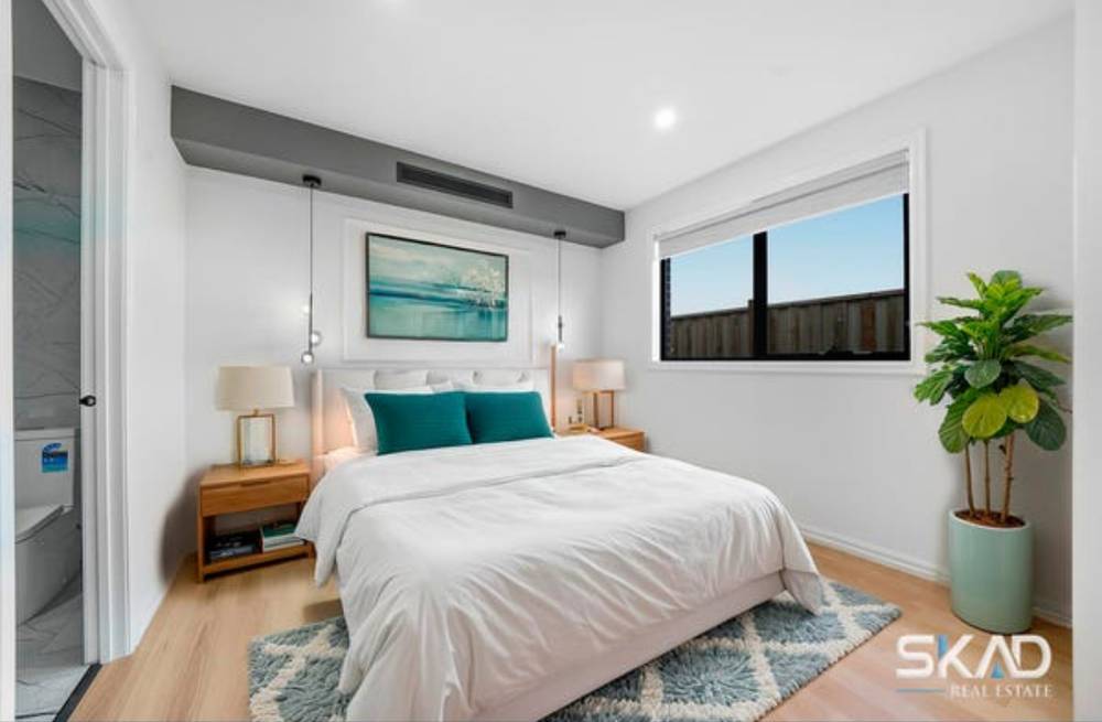 8 Issans Street, WOLLERT, VIC 3750