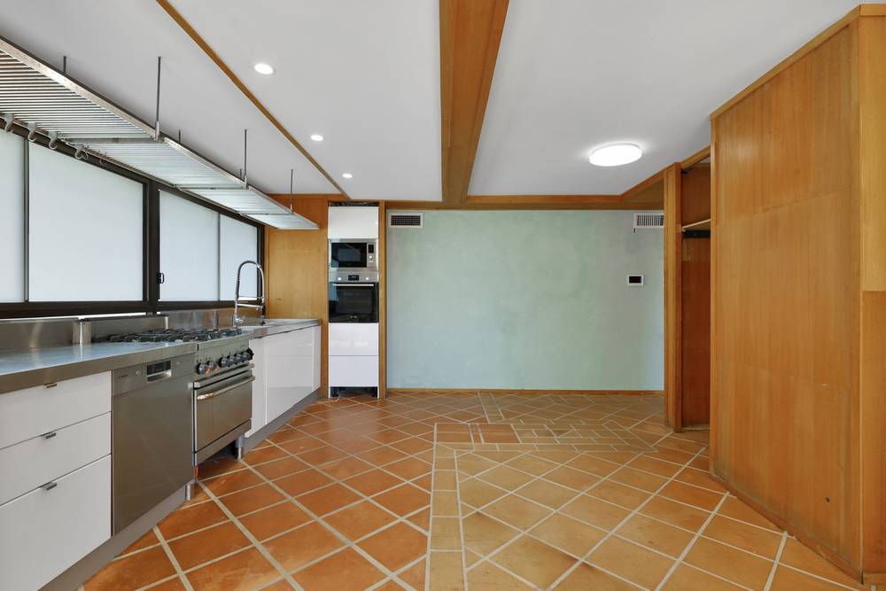 9/66 Marine Parade, Southport, QLD 4215