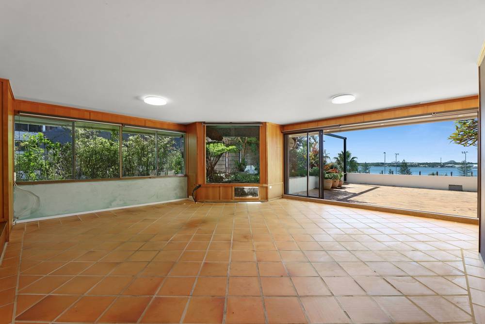 9/66 Marine Parade, Southport, QLD 4215