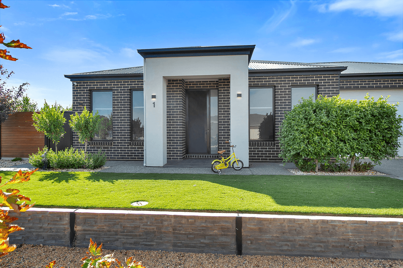 1 Ashwin Street, ANGLE VALE, SA 5117