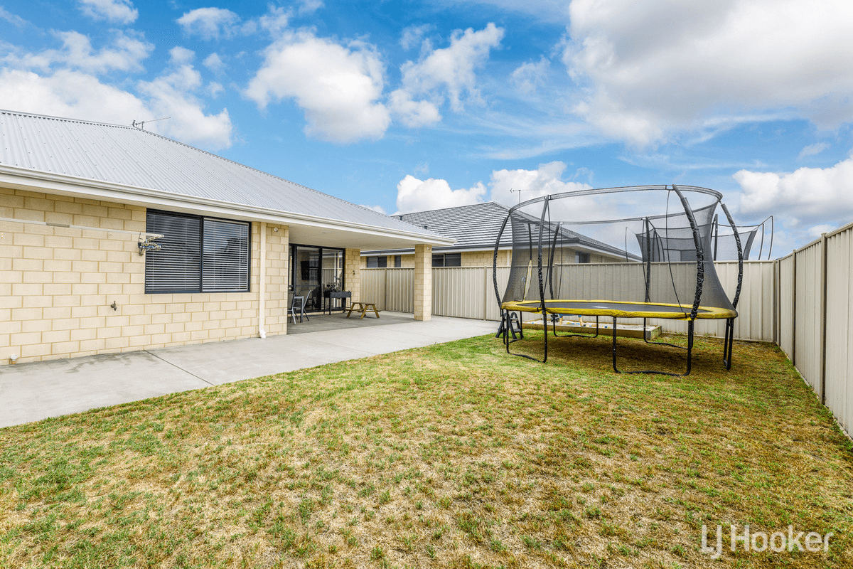 33 Solstice Way, Australind, WA 6233