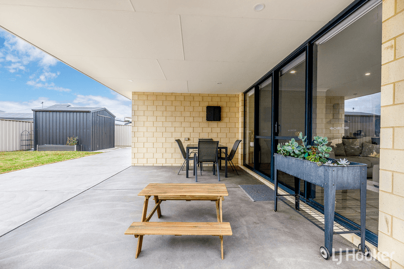 33 Solstice Way, Australind, WA 6233