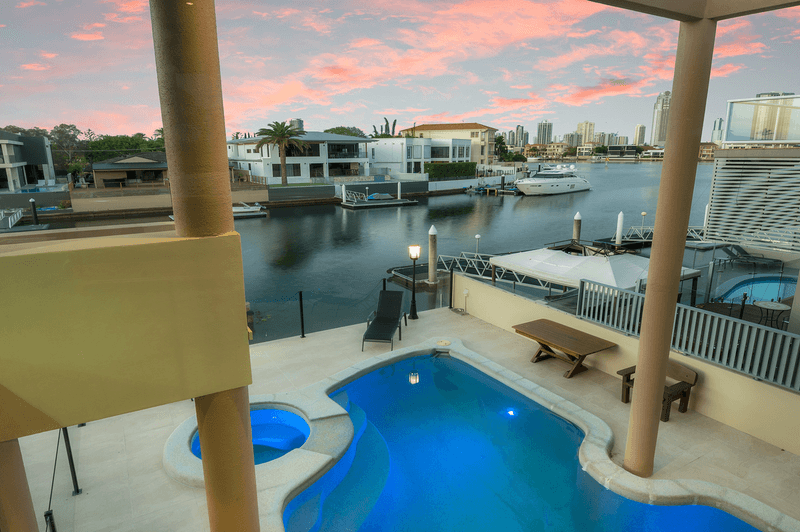 121 Stanhill Drive, Surfers Paradise, QLD 4217
