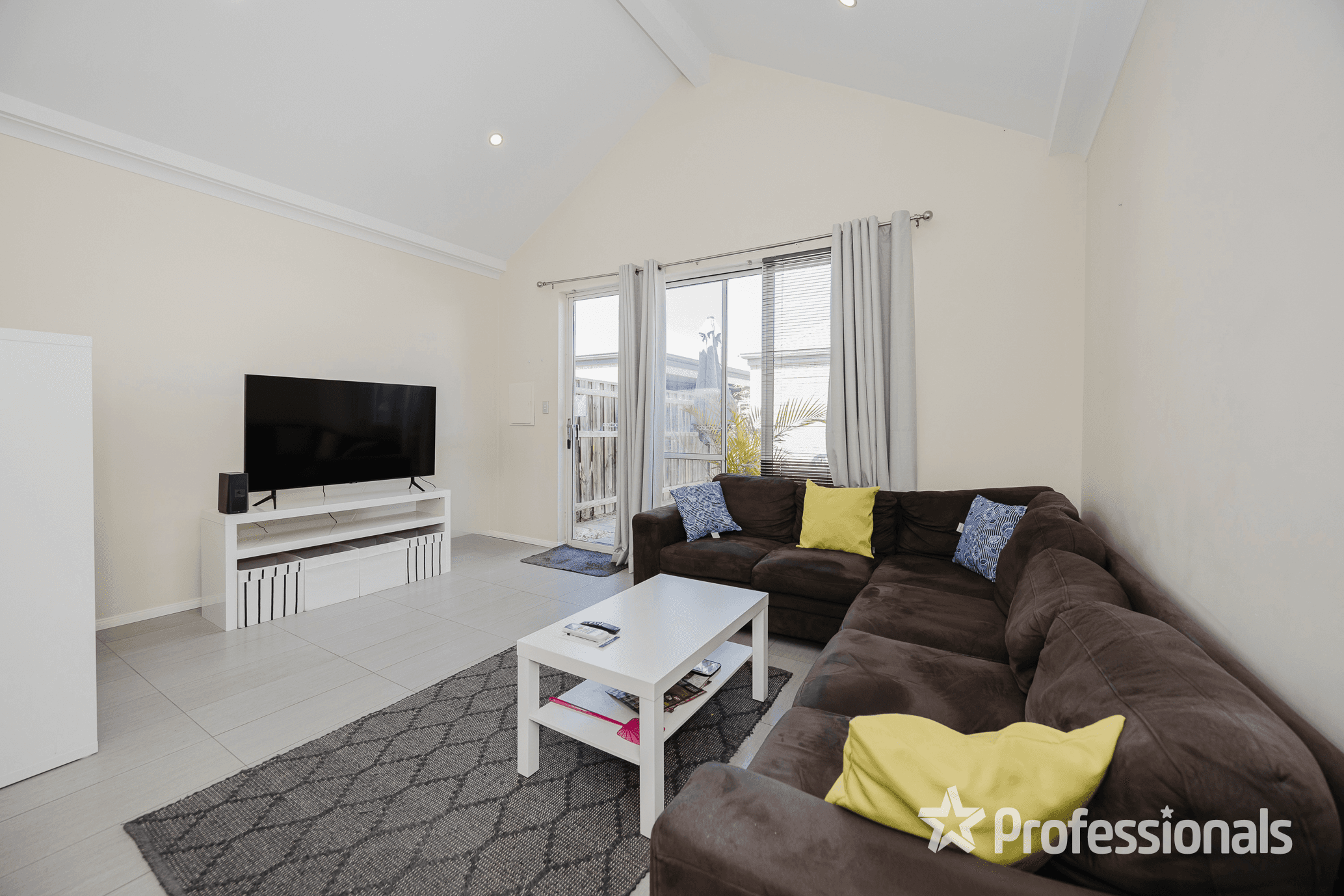 42 Delapre Drive, ELLENBROOK, WA 6069