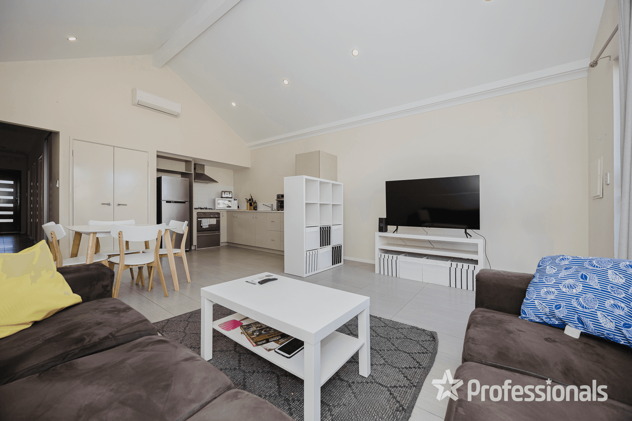 42 Delapre Drive, ELLENBROOK, WA 6069