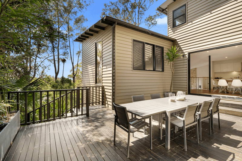 22 Cannes Drive, AVALON BEACH, NSW 2107