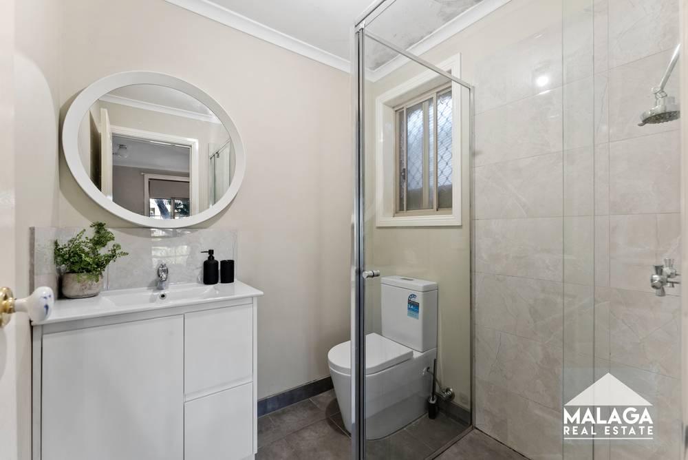 13 Macklin Way, CAROLINE SPRINGS, VIC 3023