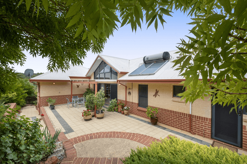 11 Maclean Street, Roleystone, WA 6111