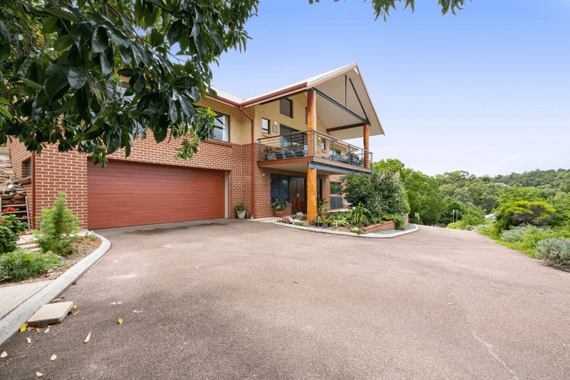 11 Maclean Street, Roleystone, WA 6111