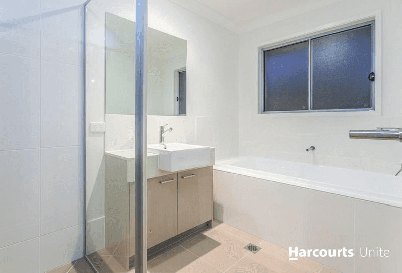 5 Glengrove Circuit, MANGO HILL, QLD 4509