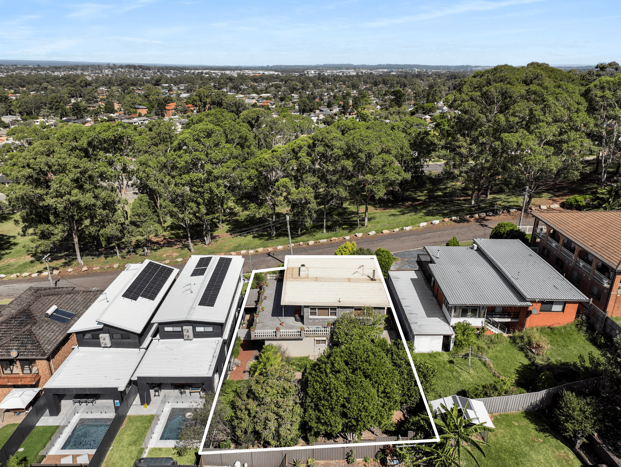 31 Lookout Drive, MOUNT PRITCHARD, NSW 2170