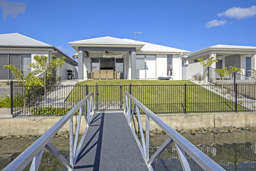 24 Paradise Parade, JACOBS WELL, QLD 4208