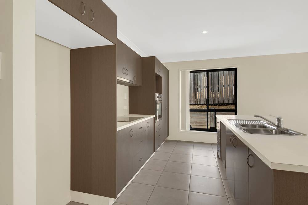 30 Liriope Drive, KIRKWOOD, QLD 4680