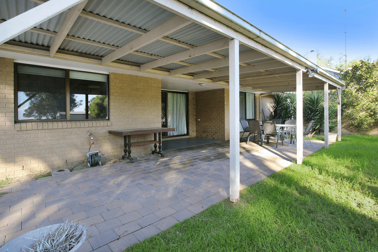 3 Kirndeen Street, CULCAIRN, NSW 2660