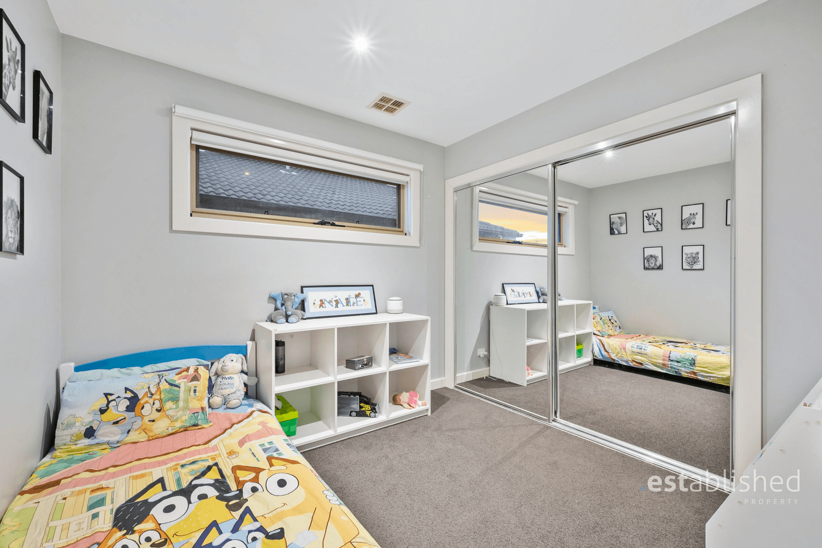 38 Bayside Drive, SANCTUARY LAKES, VIC 3030