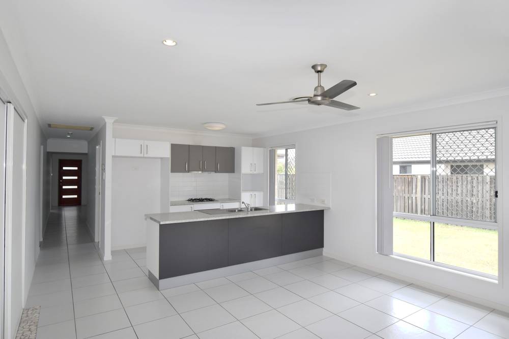 10 Pipit Place, GLEN EDEN, QLD 4680