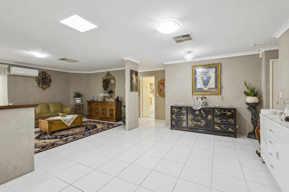 14 Taylor Close, Leda, WA 6170
