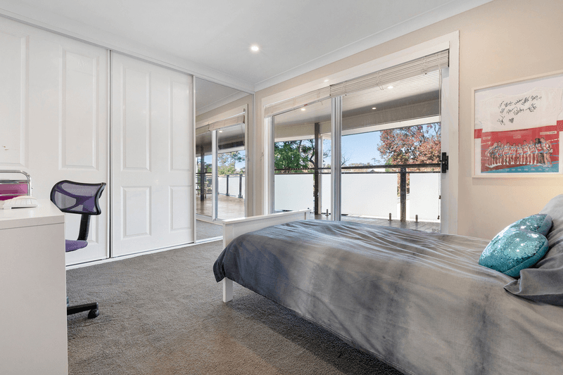 4 The Knoll, Galston, NSW 2159