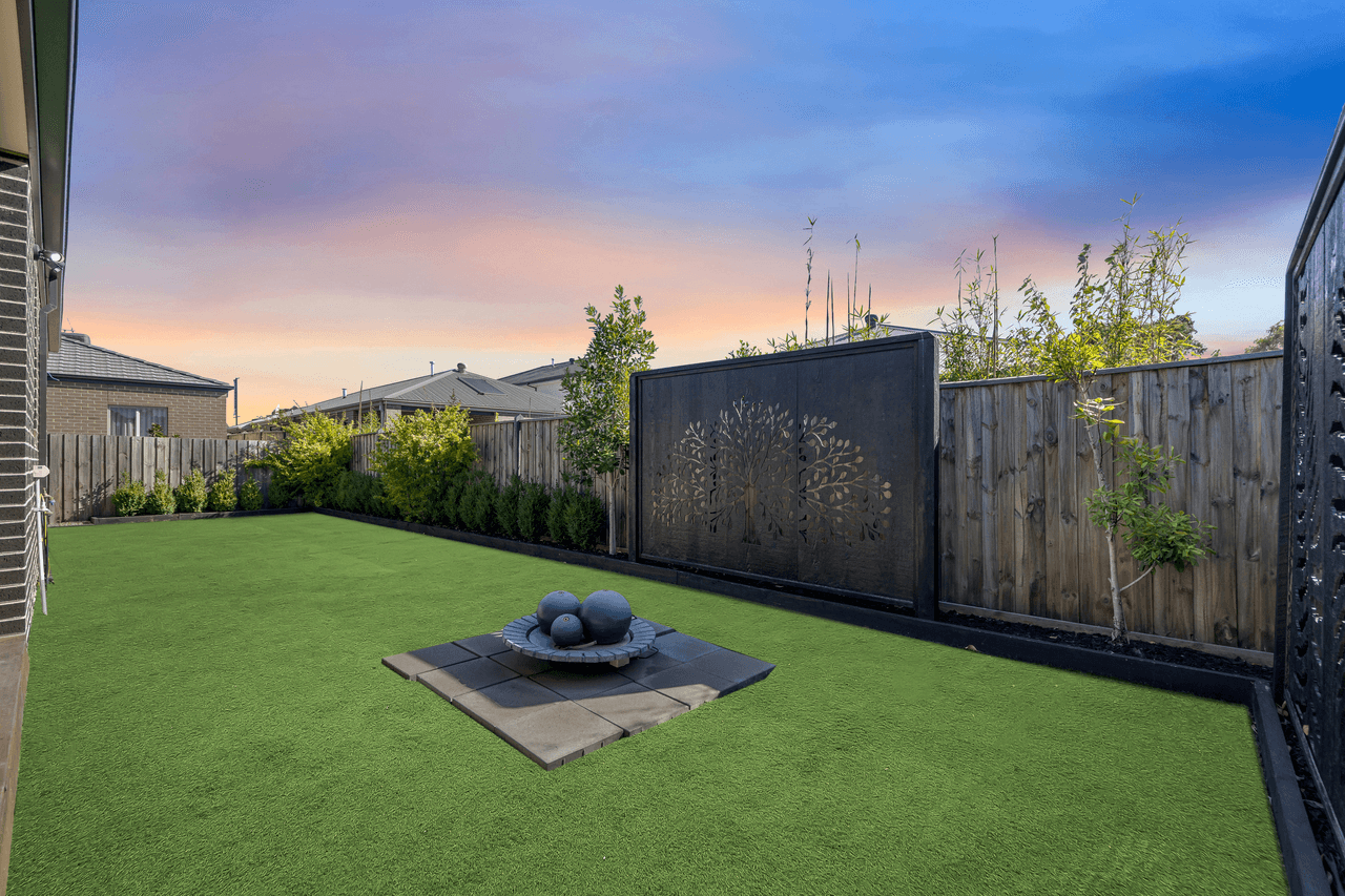 18 Grovedon Circuit, DONNYBROOK, VIC 3064