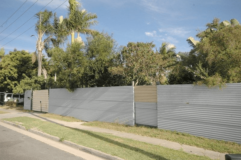 182 Brisbane Road, ARUNDEL, QLD 4214