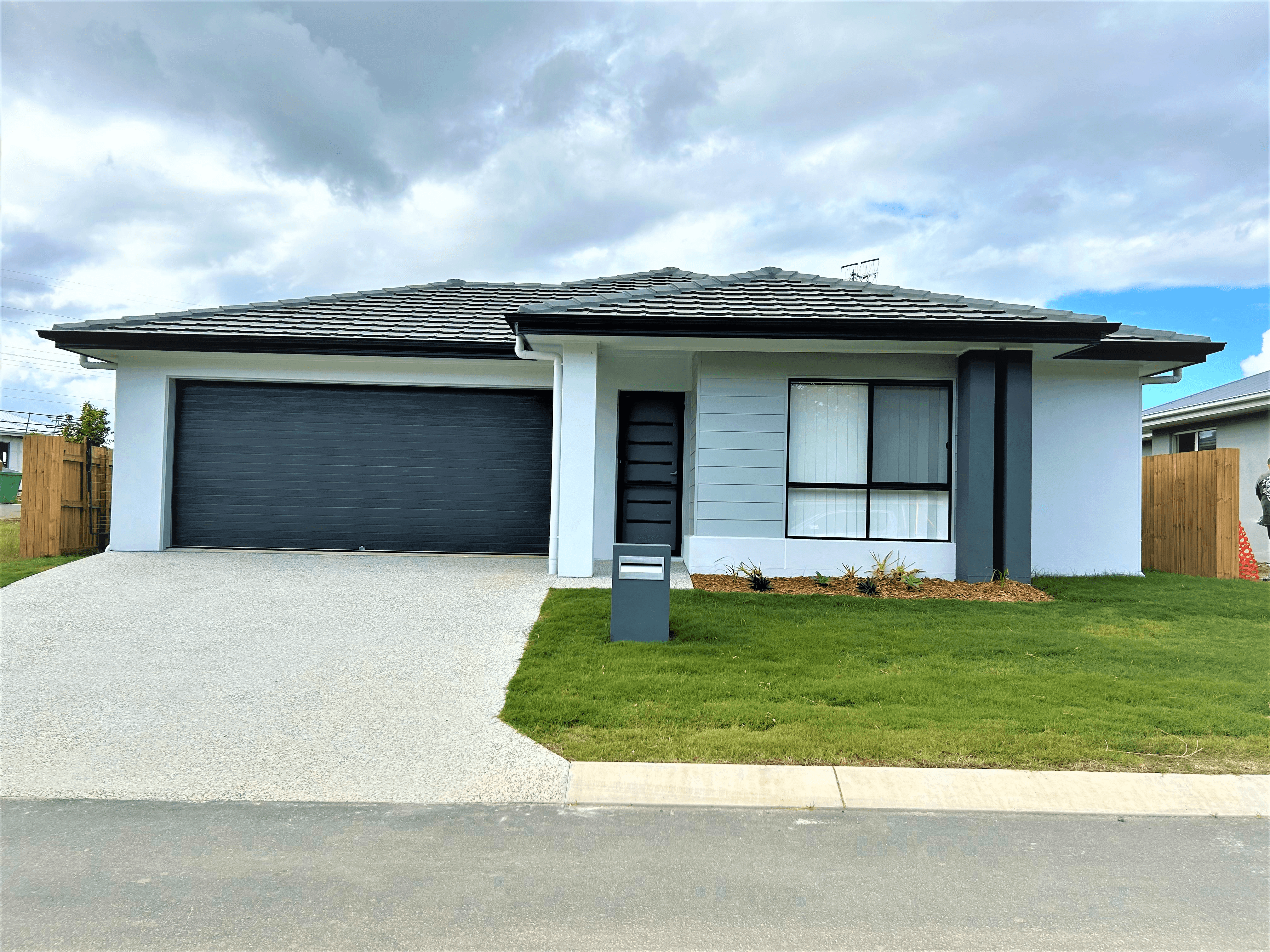 3 Bimbadean Circuit, SOUTHSIDE, QLD 4570