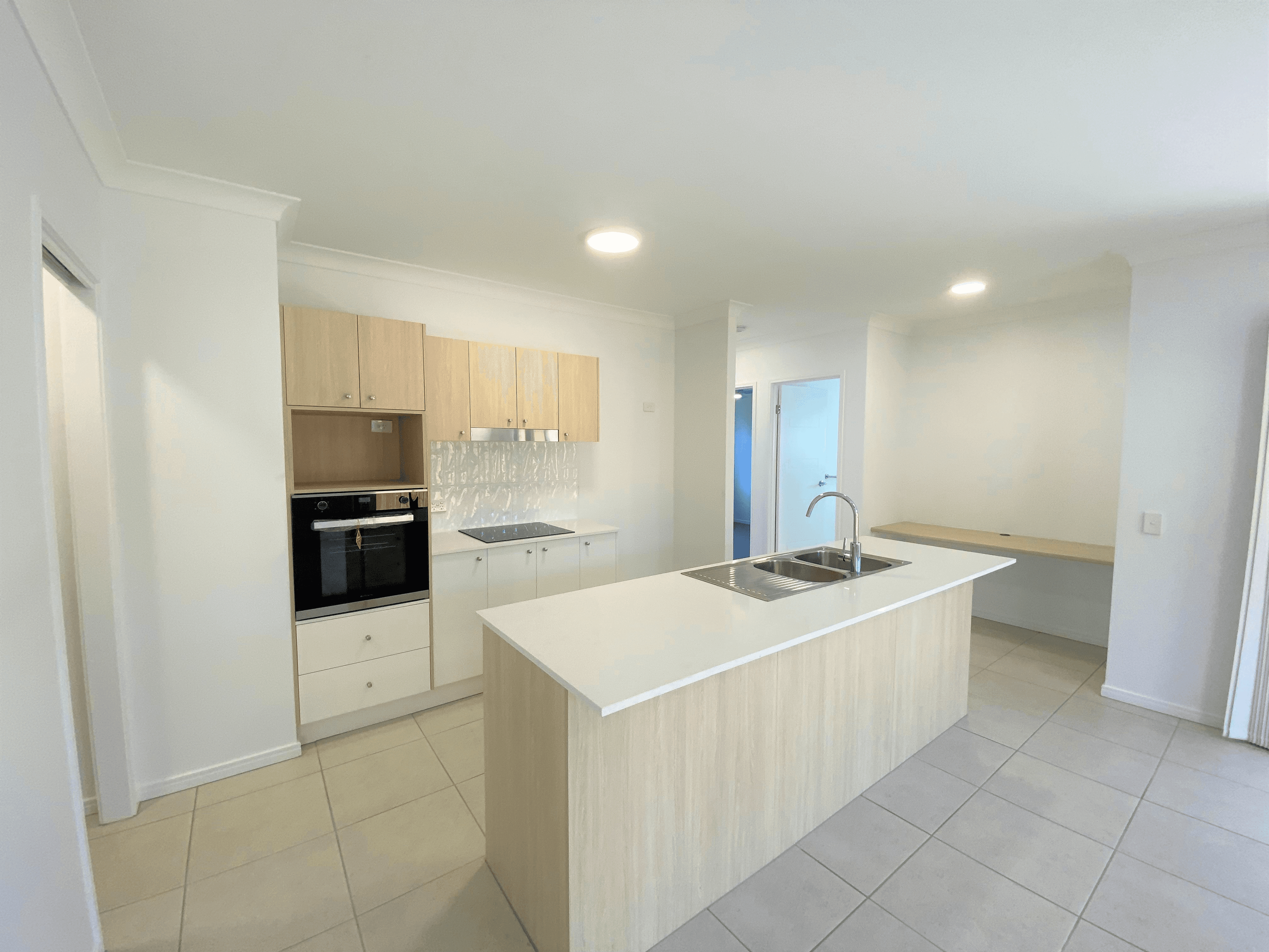 3 Bimbadean Circuit, SOUTHSIDE, QLD 4570