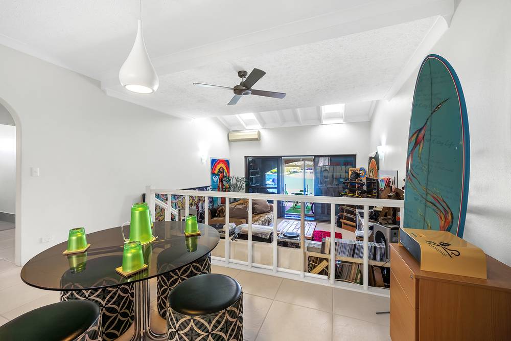 3/2 Bacardi Court, MERMAID WATERS, QLD 4218