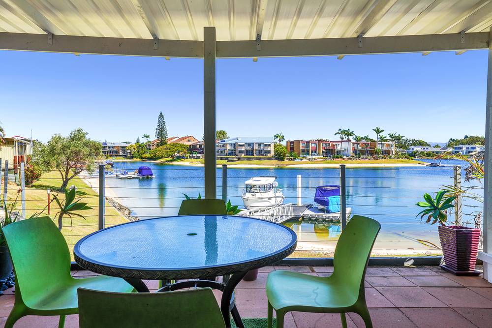 3/2 Bacardi Court, MERMAID WATERS, QLD 4218