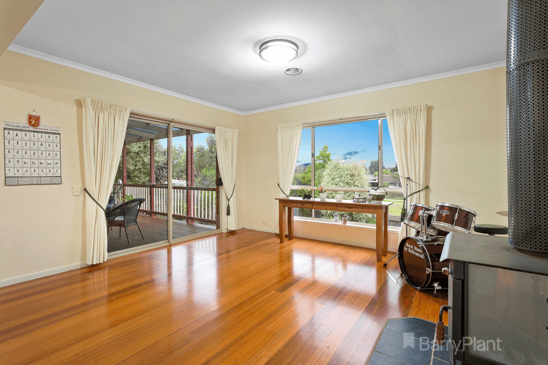 57 Sandalwood Drive, Narre Warren, VIC 3805