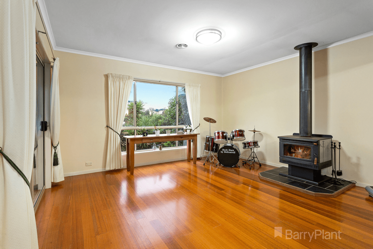 57 Sandalwood Drive, Narre Warren, VIC 3805