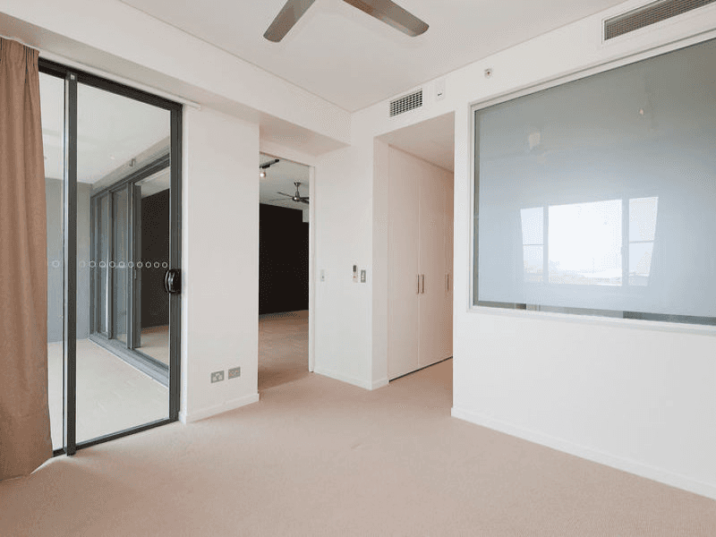 316/19 Kitchener Drive, DARWIN CITY, NT 0800